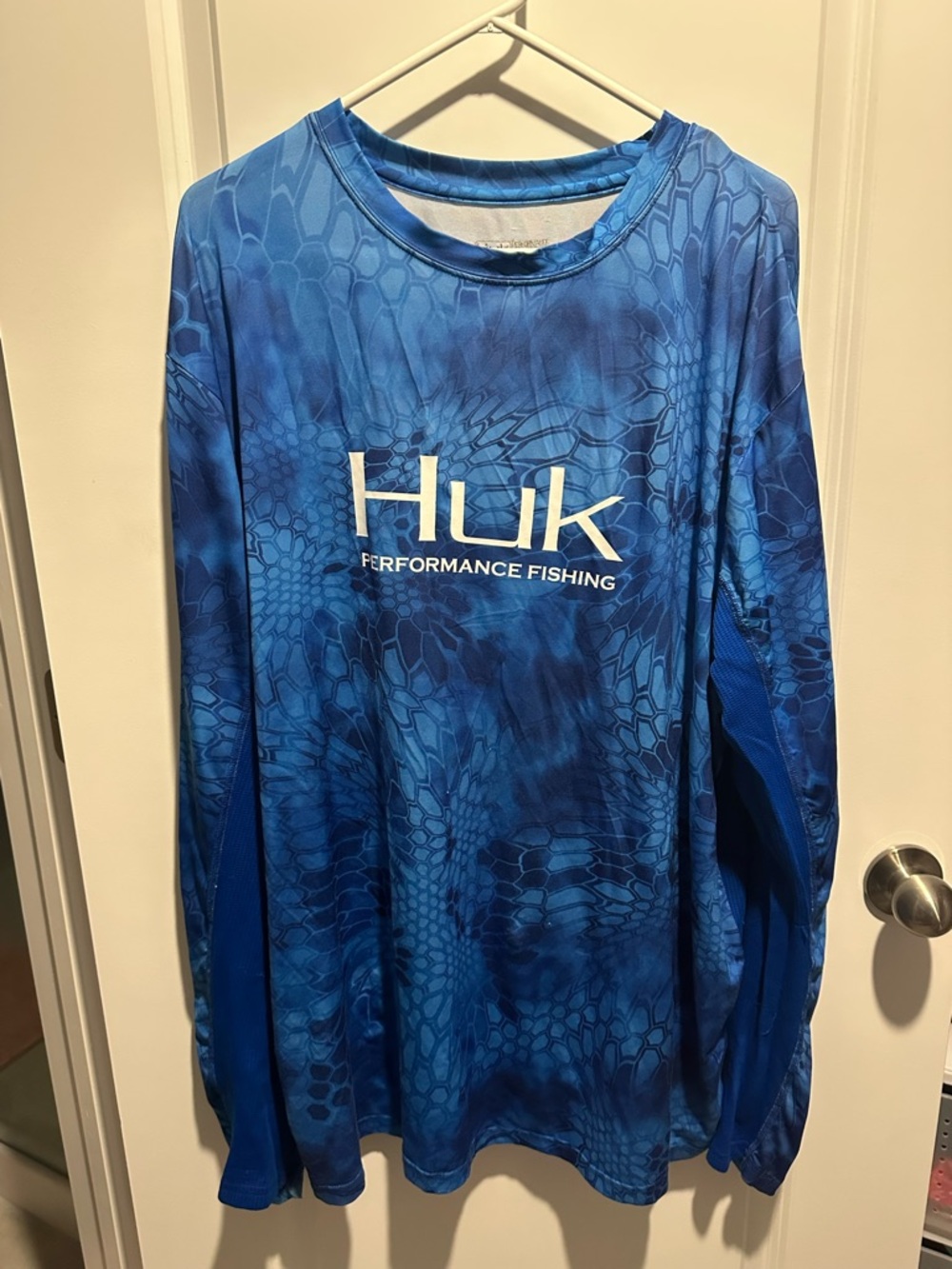 Huk Blue Performance Fishing Long Sleeve Shirt